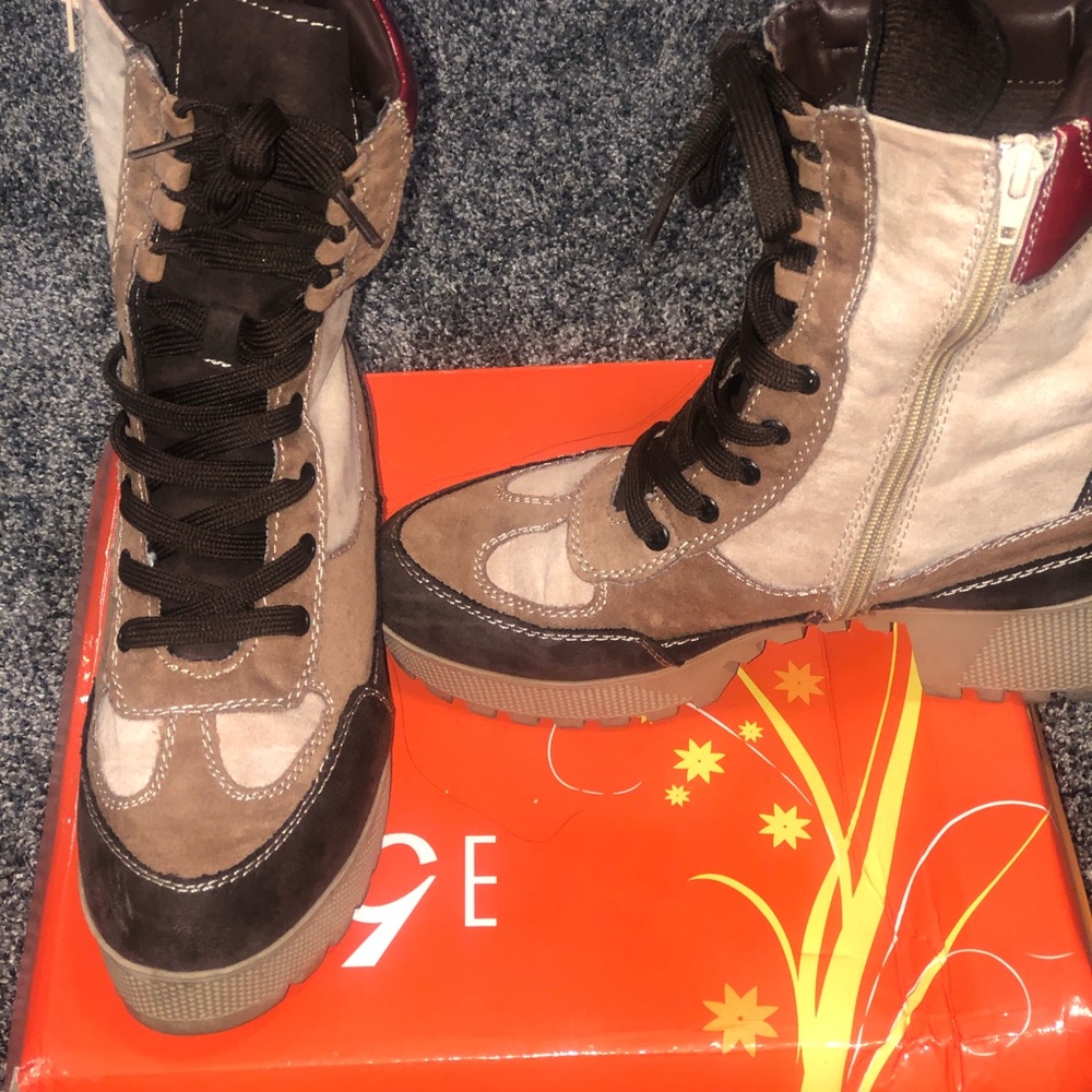 ‼️S O L D ‼️ Boots